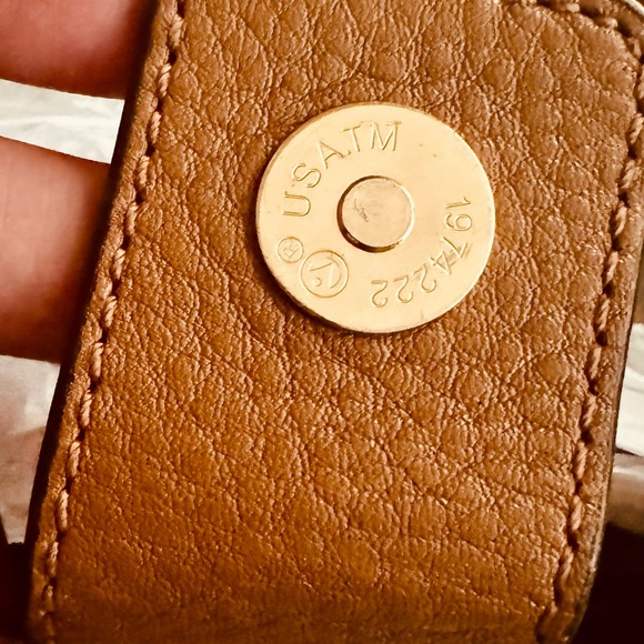 COPY - “. Michael Kors”  Authentic Shoulder Large Bag - Picture 9 of 16